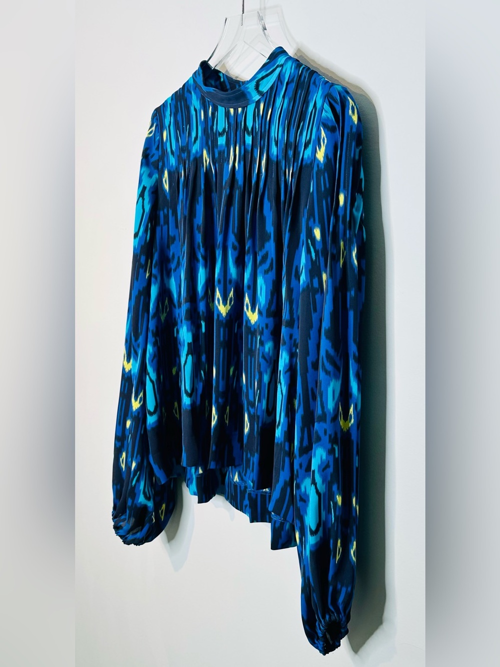 Marie Oliver Blue Silk Abstract Print Long Sleeve Top Shirt Blouse - Picture 4 of 9